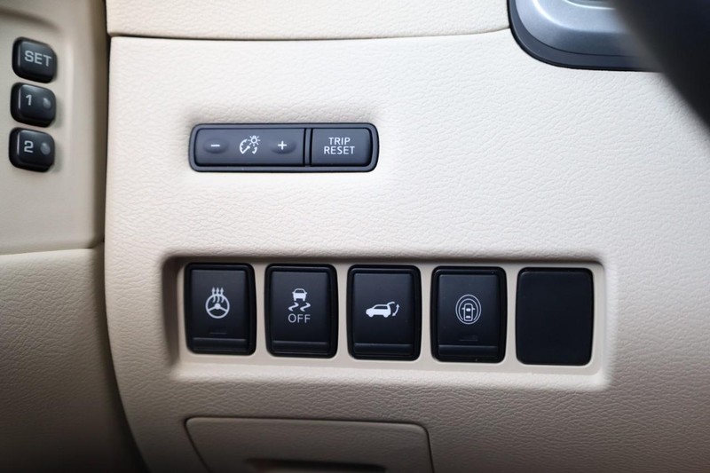 Nissan Murano Vehicle Image 24