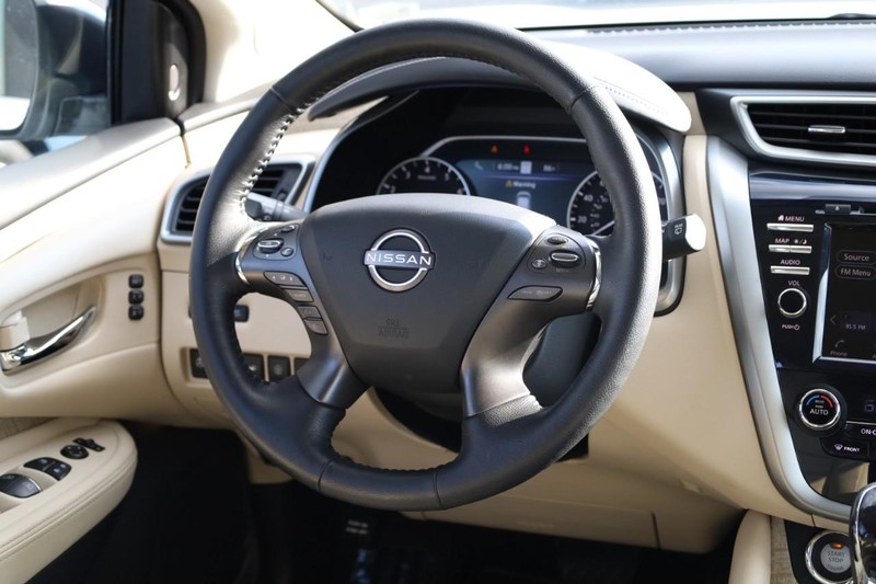 Nissan Murano Vehicle Image 29