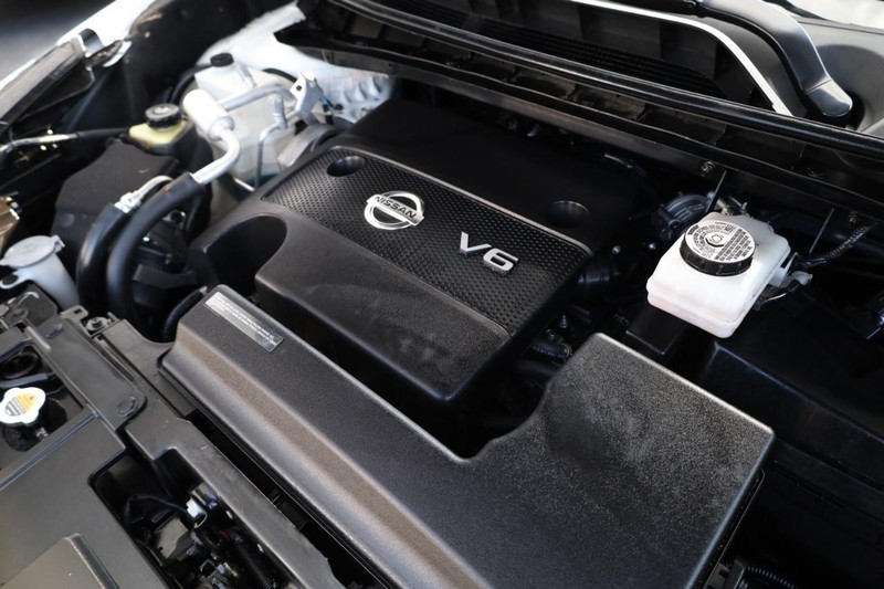 Nissan Murano Vehicle Image 31