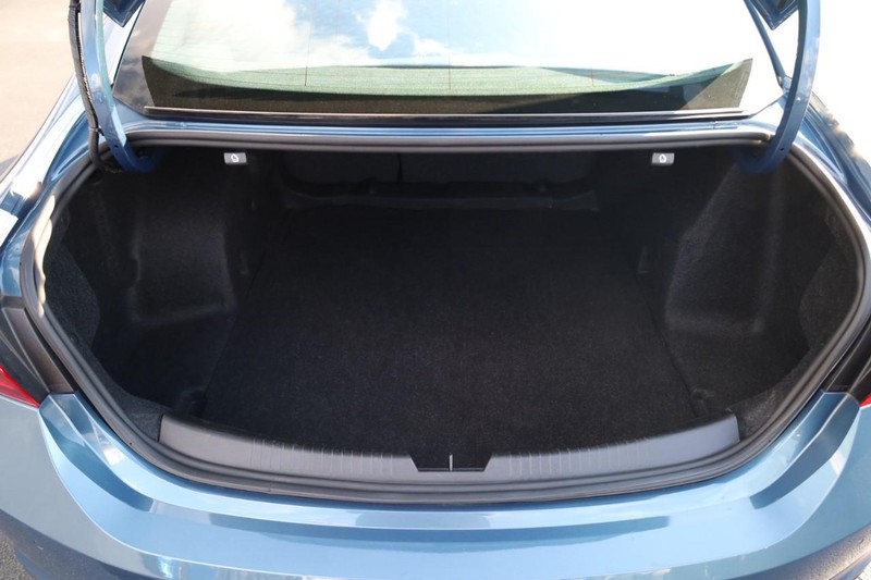 Chevrolet Malibu Vehicle Image 07