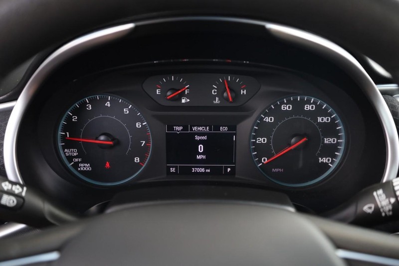 Chevrolet Malibu Vehicle Image 12