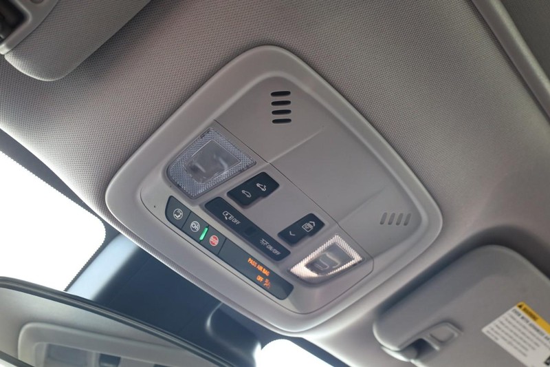 Chevrolet Malibu Vehicle Image 18