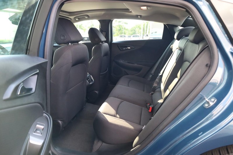 Chevrolet Malibu Vehicle Image 19