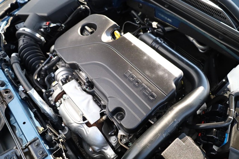 Chevrolet Malibu Vehicle Image 23