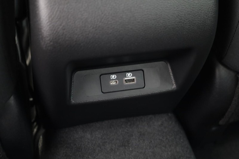 Nissan Altima Vehicle Image 21