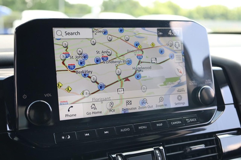 Nissan Pathfinder Vehicle Image 14