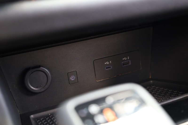 Nissan Pathfinder Vehicle Image 17