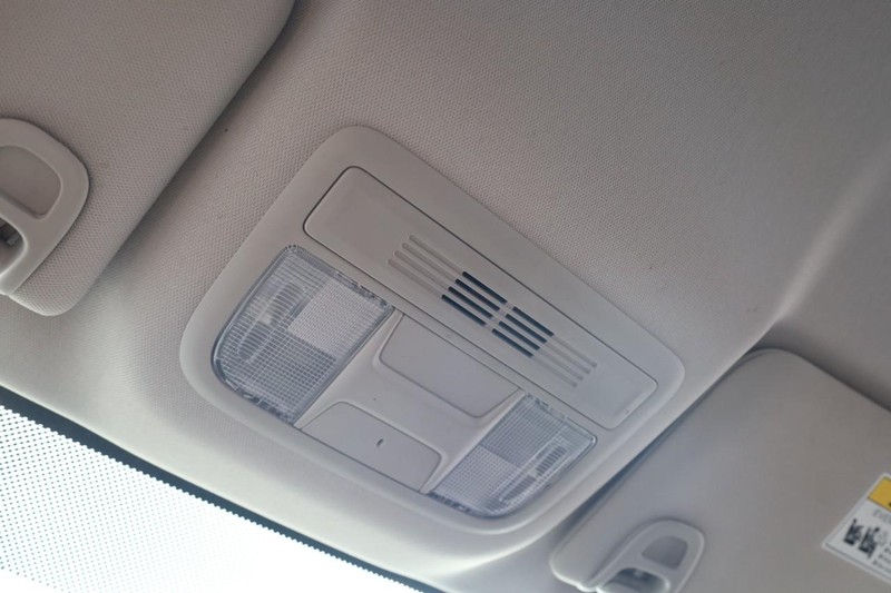 Honda Civic Sedan Vehicle Image 15