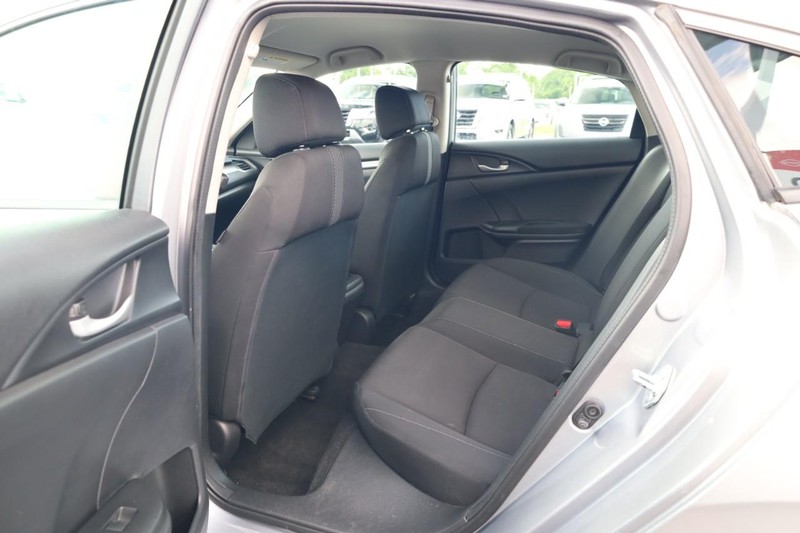 Honda Civic Sedan Vehicle Image 18