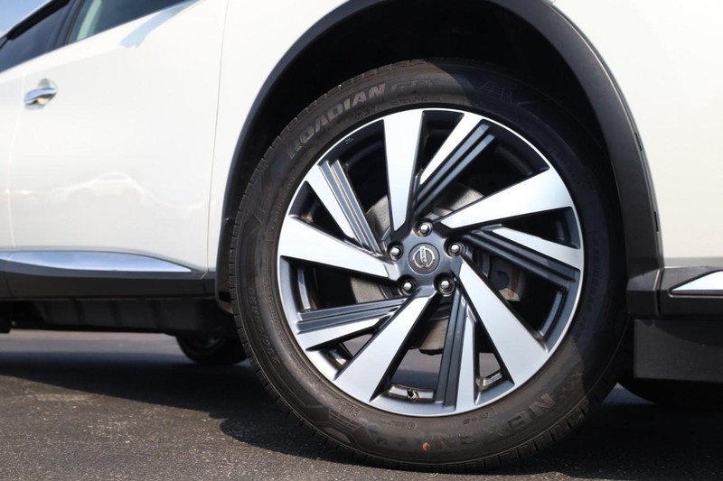 Nissan Murano Vehicle Image 03