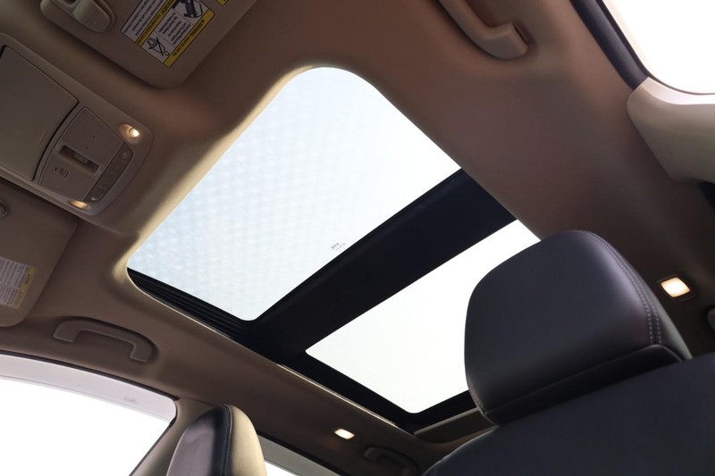 Nissan Murano Vehicle Image 08