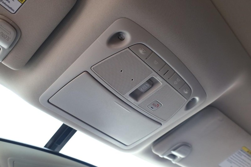 Nissan Murano Vehicle Image 19