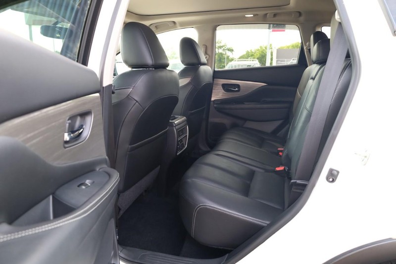 Nissan Murano Vehicle Image 23