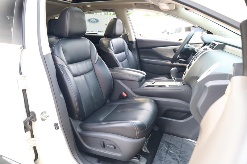 Nissan Murano Vehicle Image 27
