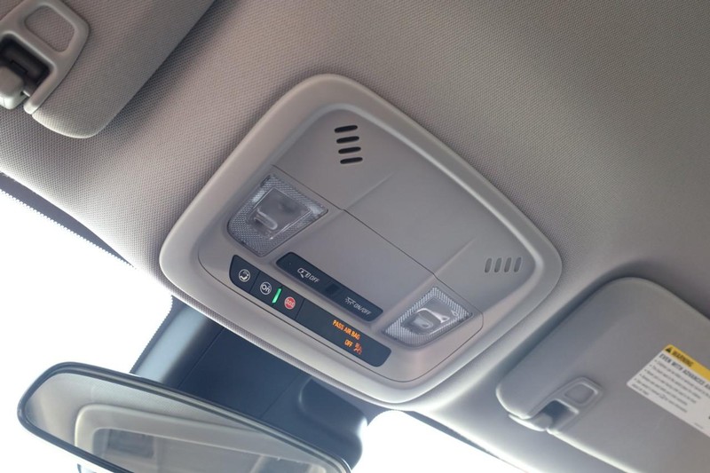 Chevrolet Malibu Vehicle Image 16