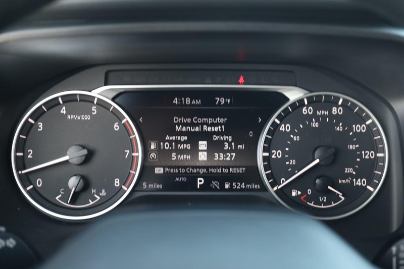 Nissan Rogue Vehicle Image 10