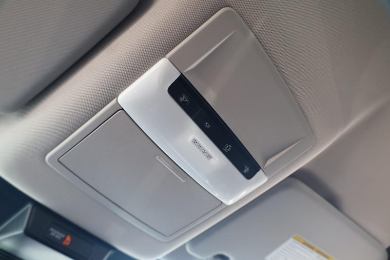 Nissan Rogue Vehicle Image 16