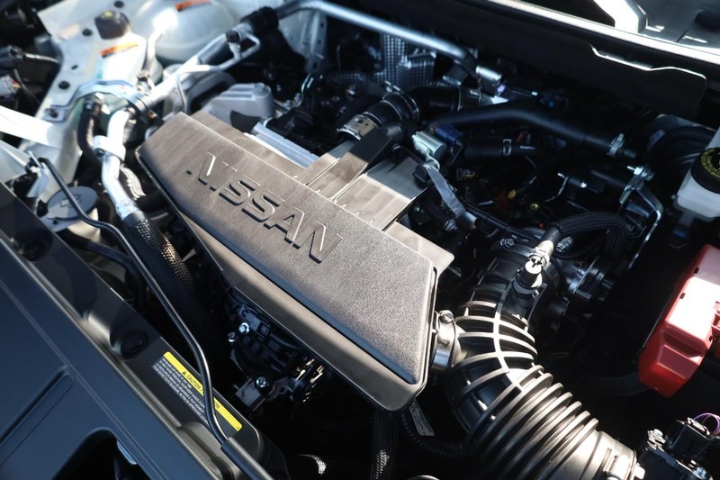 Nissan Rogue Vehicle Image 24
