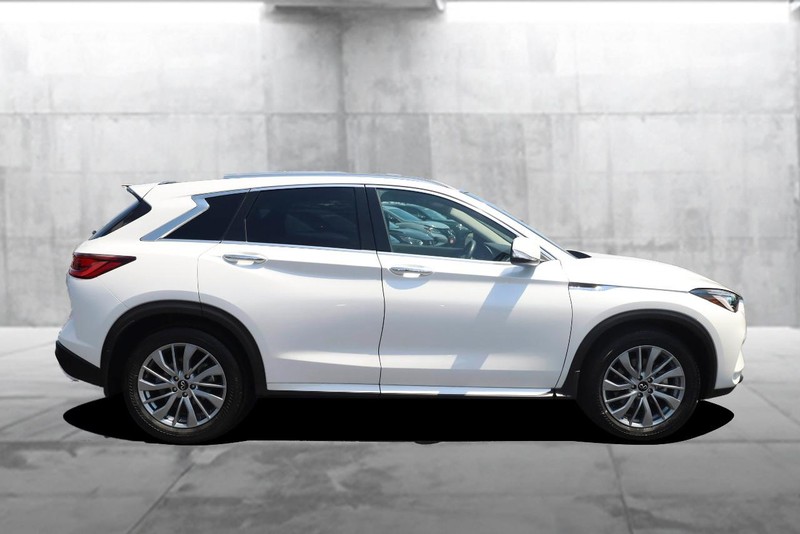 INFINITI QX50 Vehicle Image 05