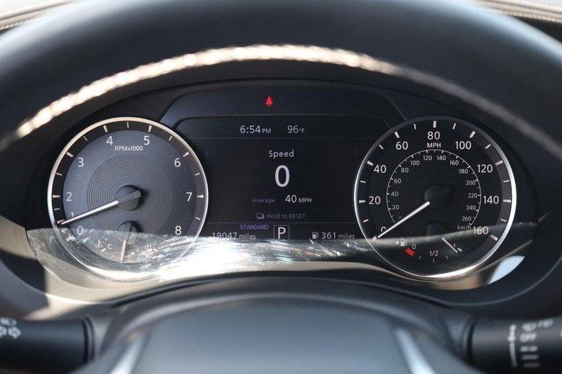 INFINITI QX50 Vehicle Image 12