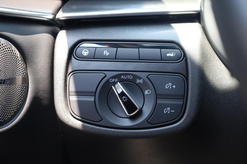 INFINITI QX50 Vehicle Image 20