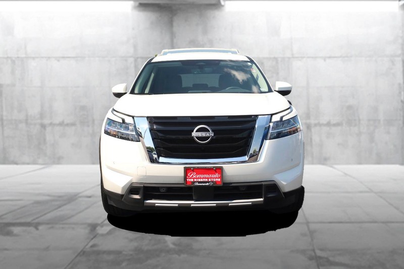 Nissan Pathfinder Vehicle Image 04