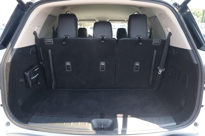 Nissan Pathfinder Vehicle Image 07
