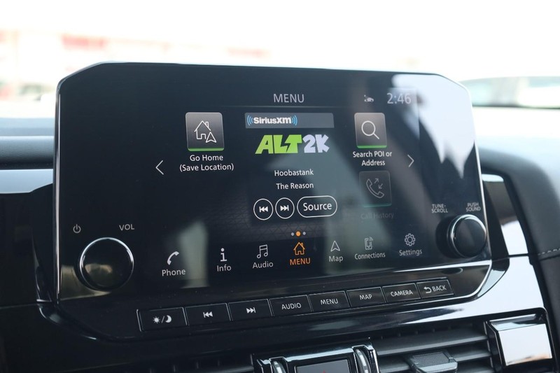Nissan Pathfinder Vehicle Image 13
