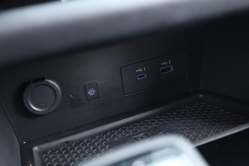 Nissan Pathfinder Vehicle Image 17