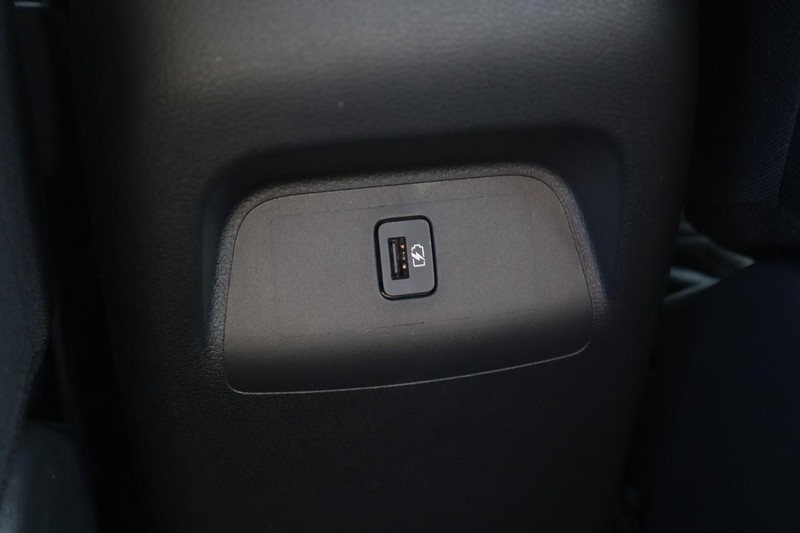 Nissan Sentra Vehicle Image 21