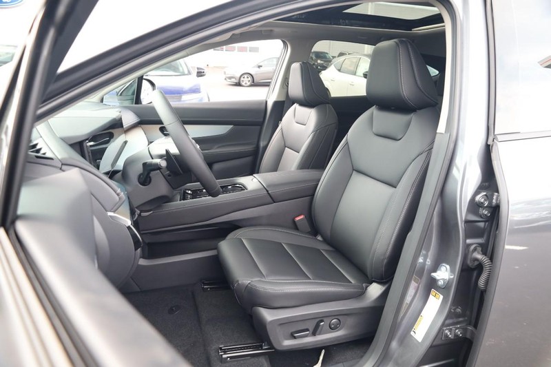 Nissan Murano Vehicle Image 10