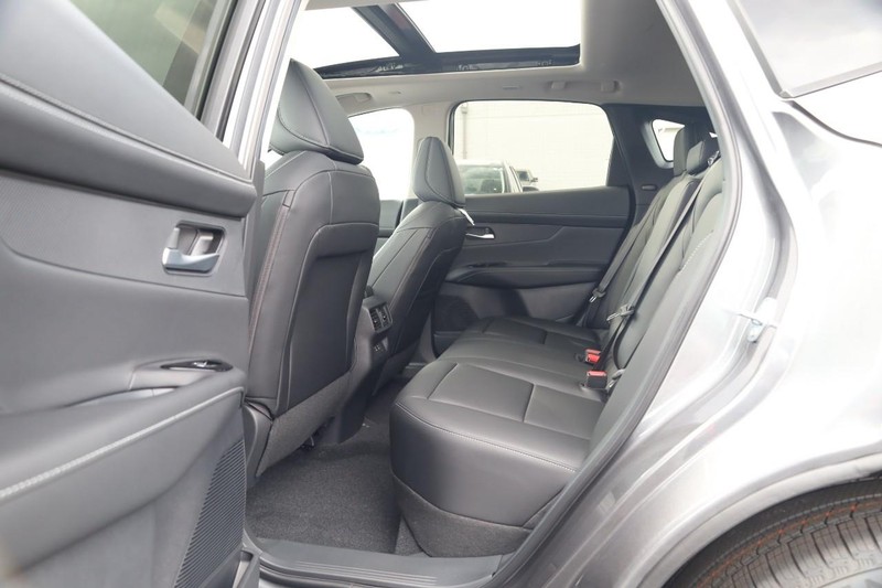 Nissan Murano Vehicle Image 25