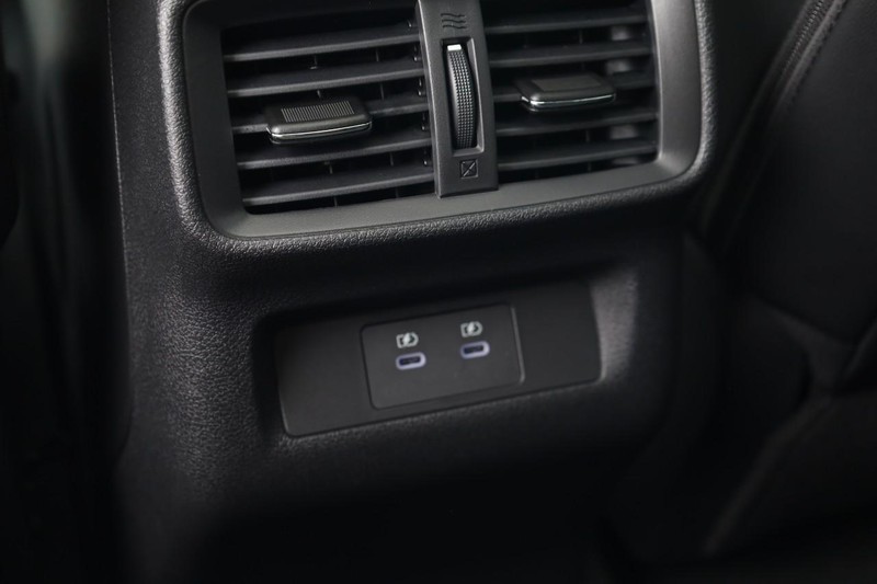 Nissan Murano Vehicle Image 26