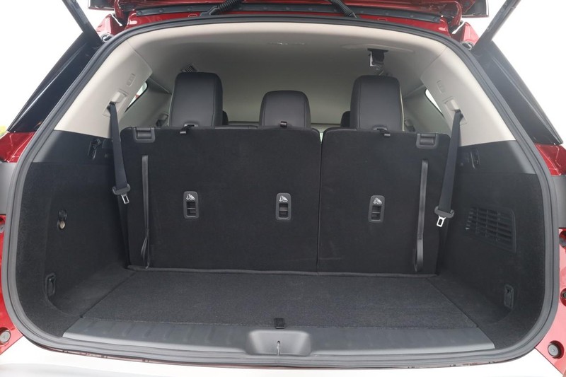Nissan Pathfinder Vehicle Image 09