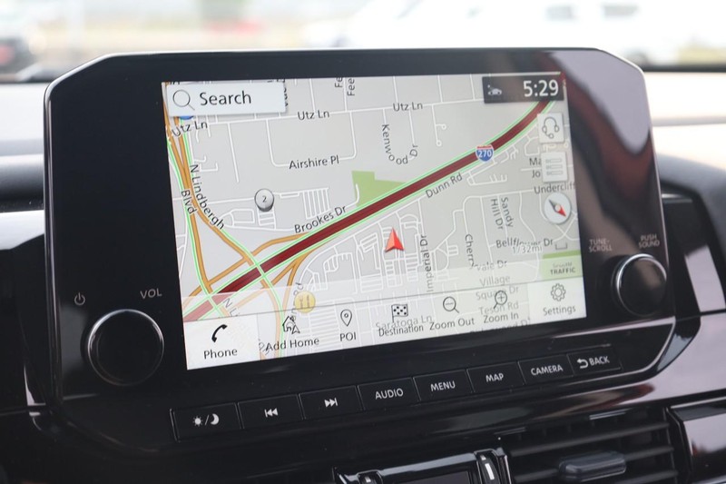 Nissan Pathfinder Vehicle Image 14