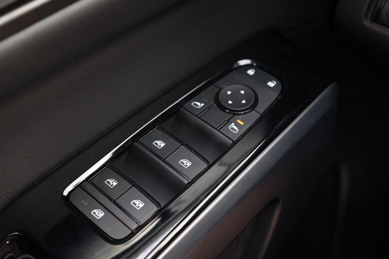 Nissan Pathfinder Vehicle Image 20