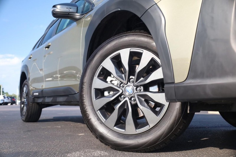 Subaru Outback Vehicle Image 03