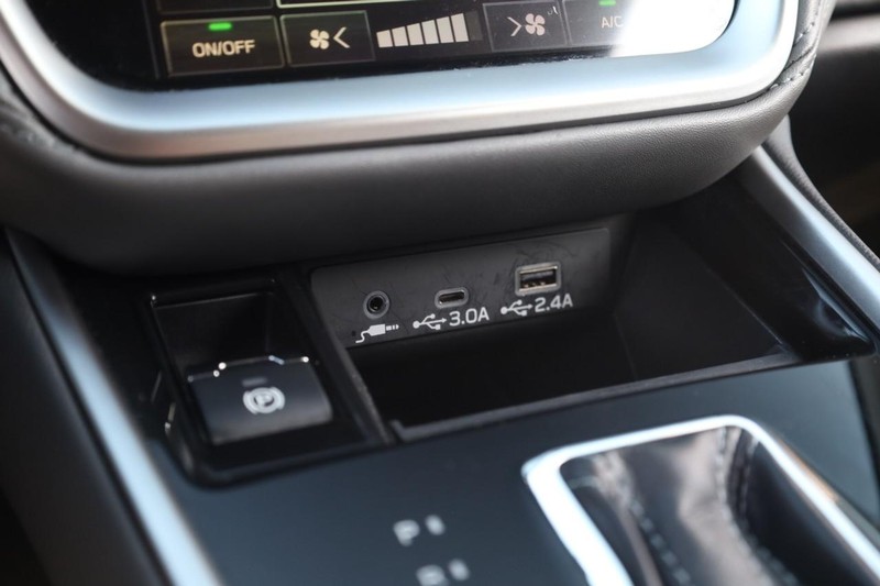 Subaru Outback Vehicle Image 14