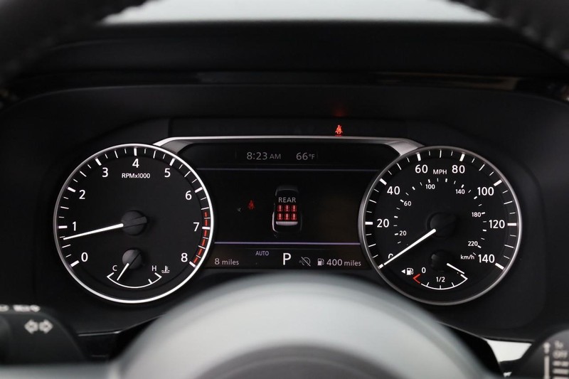 Nissan Pathfinder Vehicle Image 11