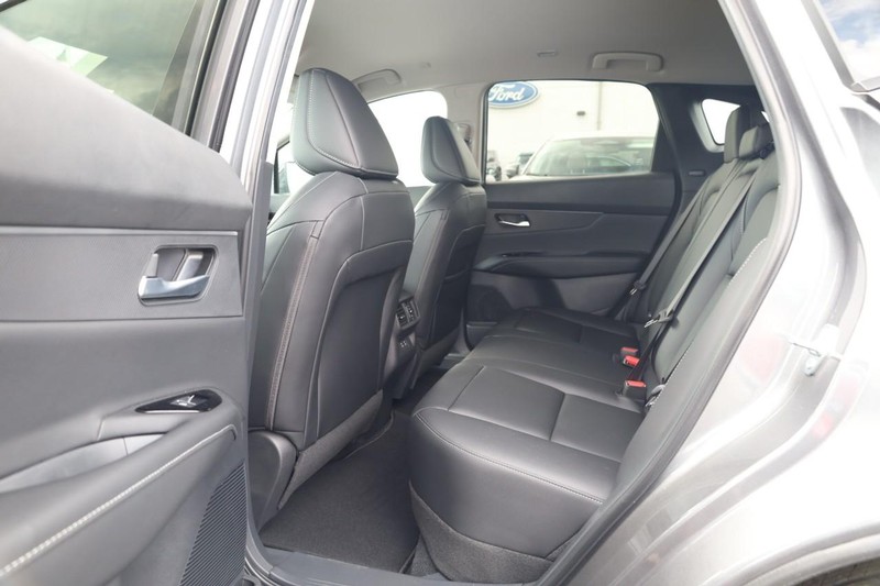 Nissan Murano Vehicle Image 21