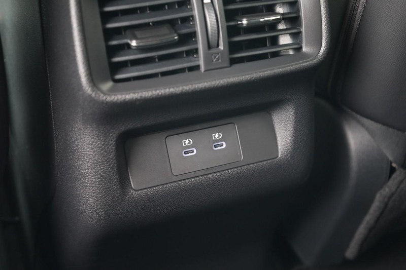 Nissan Murano Vehicle Image 22