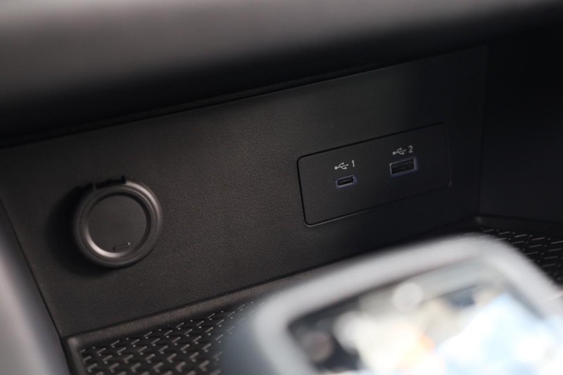 Nissan Pathfinder Vehicle Image 19