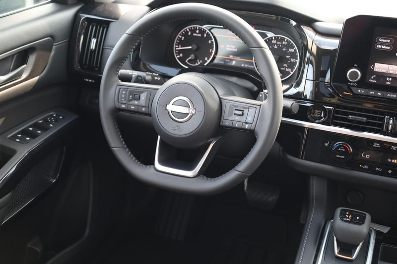 Nissan Pathfinder Vehicle Image 28