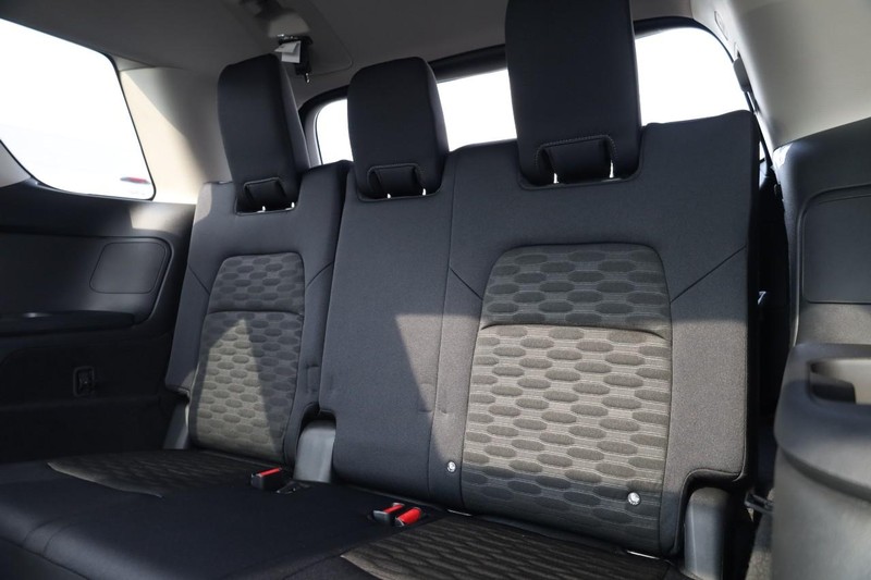 Nissan Pathfinder Vehicle Image 29