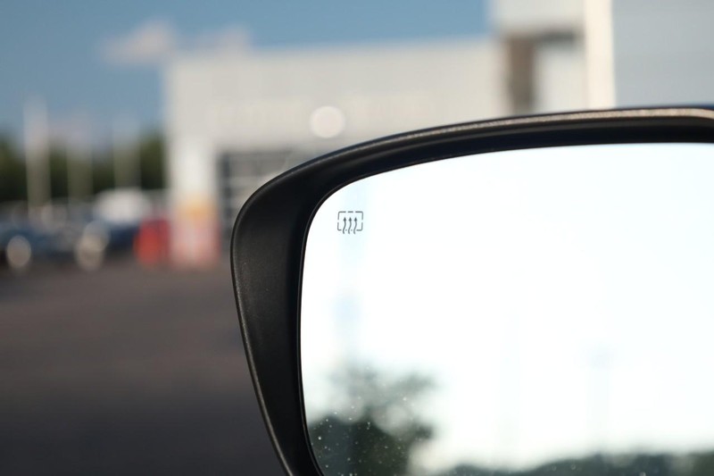 Nissan Murano Vehicle Image 19