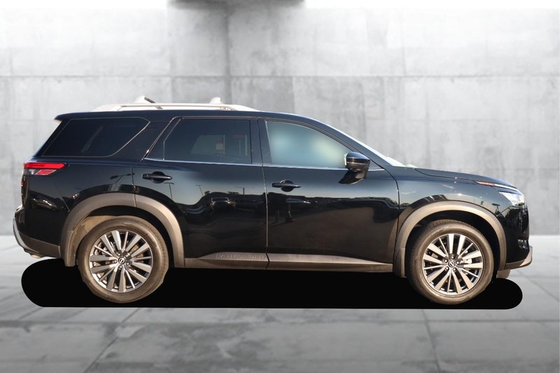 Nissan Pathfinder Vehicle Image 05