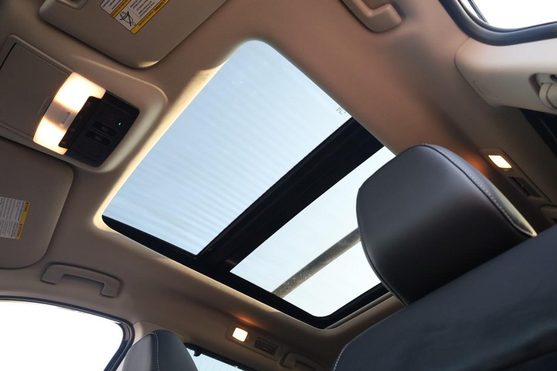 Nissan Pathfinder Vehicle Image 10