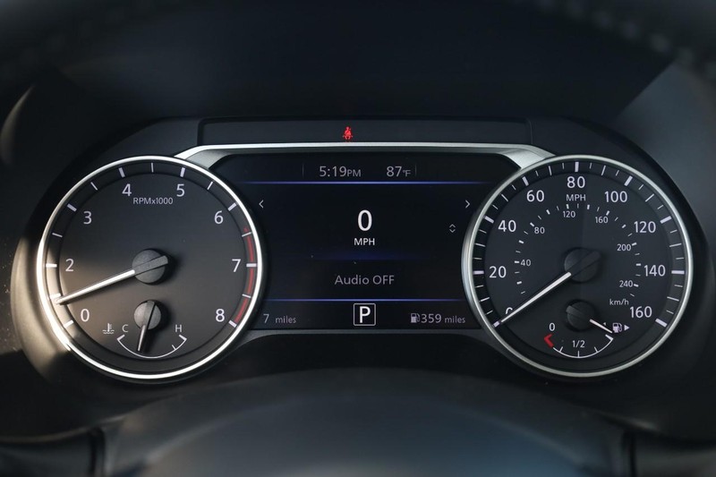 Nissan Sentra Vehicle Image 10