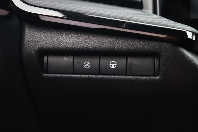 Nissan Kicks Vehicle Image 21