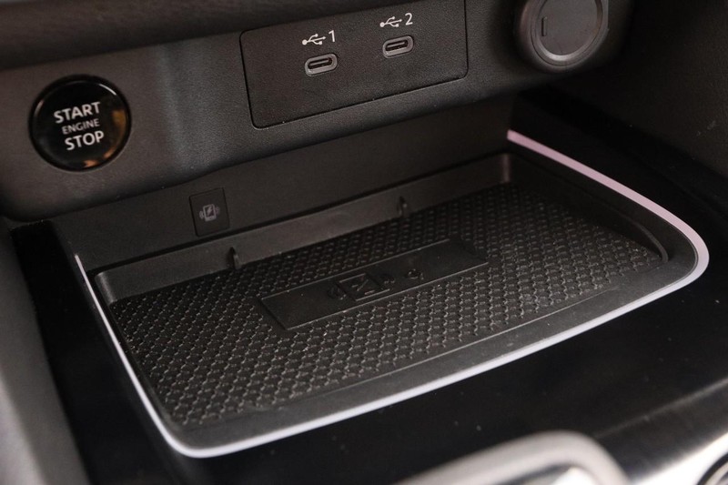 Nissan Rogue Vehicle Image 20